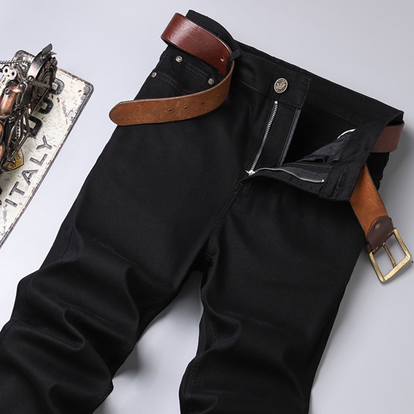 ブランドジーンズ着用イメージ